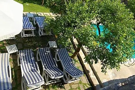 Nerano Villa Sleeps 4 Pool Air Con شقة نيرانو