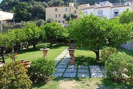 Nerano Villa Sleeps 4 Pool Air Con * نيرانو